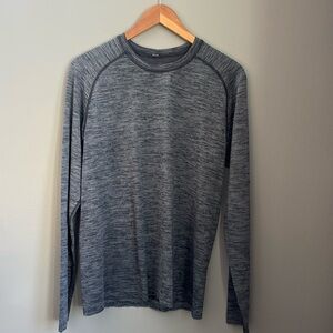 Lululemon Mens Heather Gray Long Sleeve Tee Size Medium